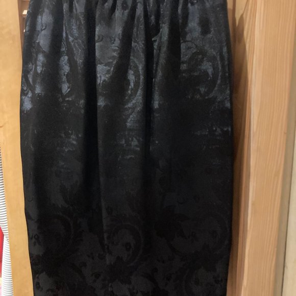 Vintage Lady Carol Petites Blouse and Skirt Set, Size 4 - Picture 3 of 4